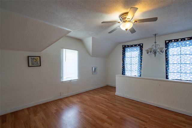 221 E Anson Street, Marshalltown, IA 50158