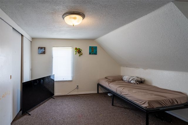 221 E Anson Street, Marshalltown, IA 50158