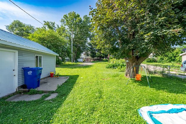 221 E Anson Street, Marshalltown, IA 50158