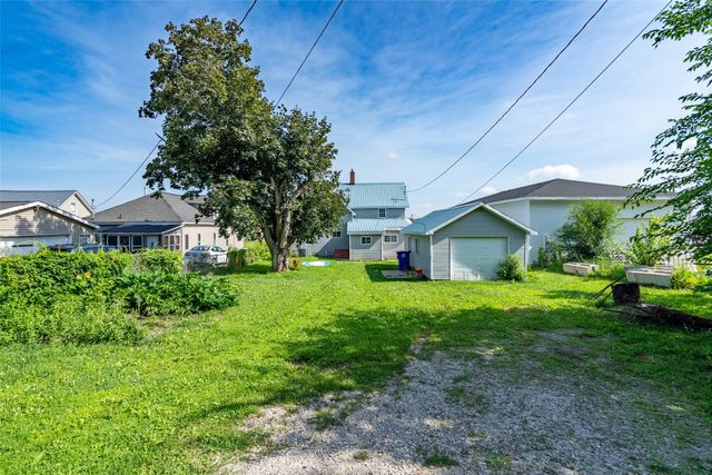 221 E Anson Street, Marshalltown, IA 50158