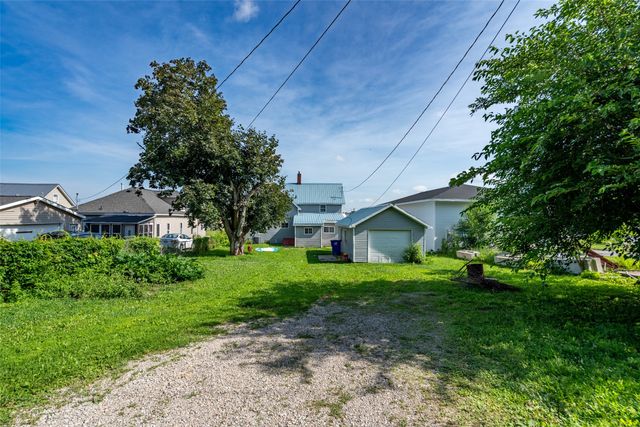 221 E Anson Street, Marshalltown, IA 50158