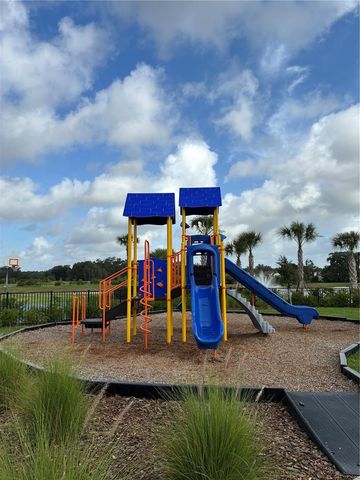 2755 COMMON FIG RUN, Wesley Chapel, FL 33543
