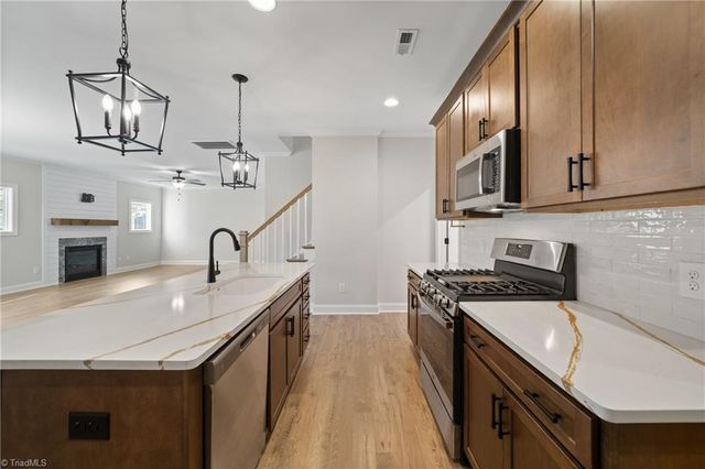 1736 Eastover Drive, Kernersville, NC 27284