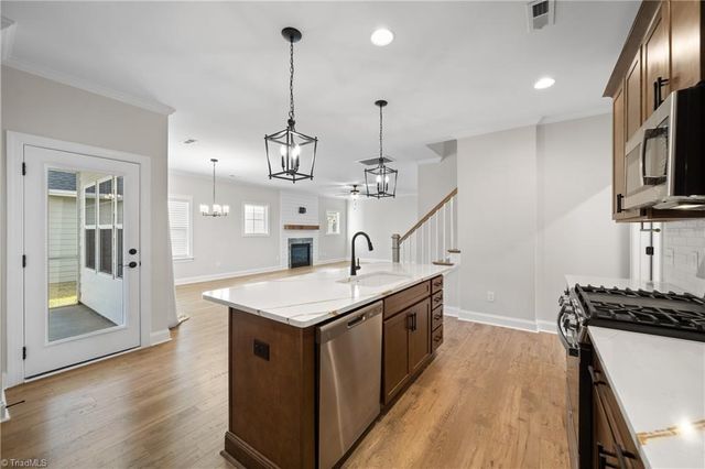 1736 Eastover Drive, Kernersville, NC 27284