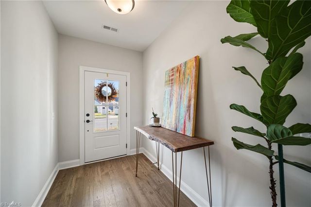 1736 Eastover Drive, Kernersville, NC 27284