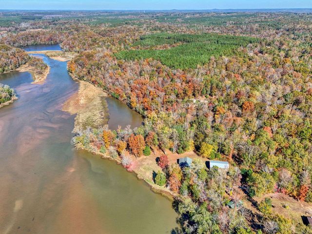 1073 Boyds Mill Pond Road, Laurens, SC 29360