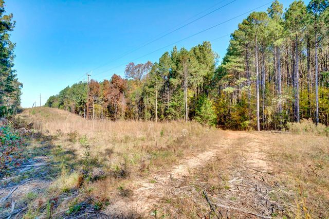 1073 Boyds Mill Pond Road, Laurens, SC 29360