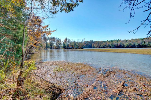 1073 Boyds Mill Pond Road, Laurens, SC 29360