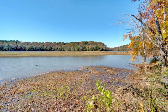 1073 Boyds Mill Pond Road, Laurens, SC 29360