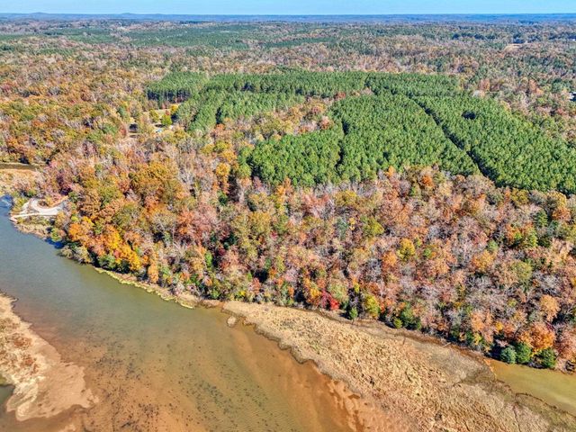 1073 Boyds Mill Pond Road, Laurens, SC 29360