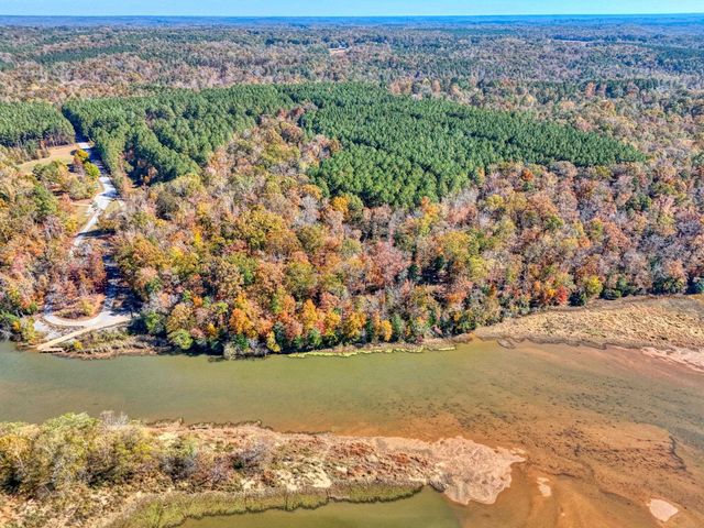 1073 Boyds Mill Pond Road, Laurens, SC 29360