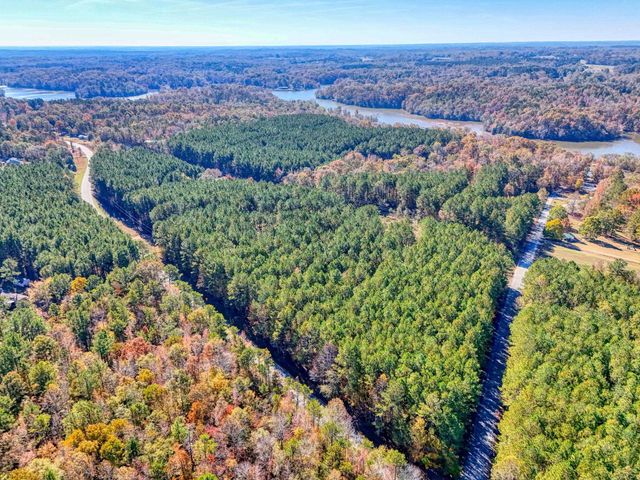 1073 Boyds Mill Pond Road, Laurens, SC 29360