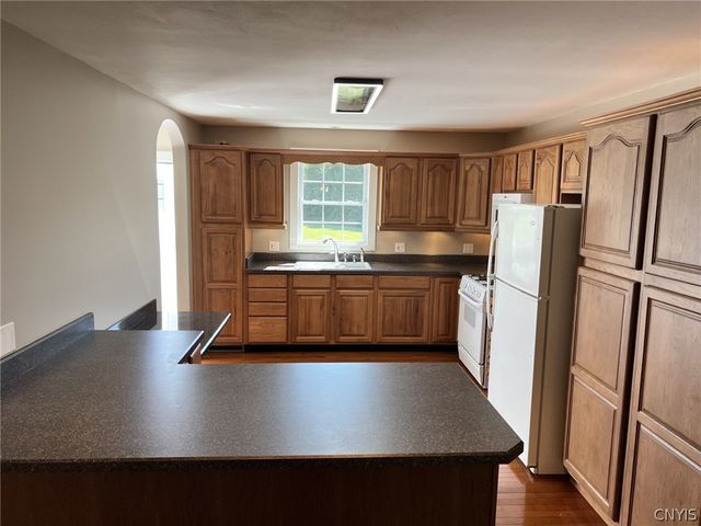 5981 East Pine Grove Road, Cicero, NY 13039