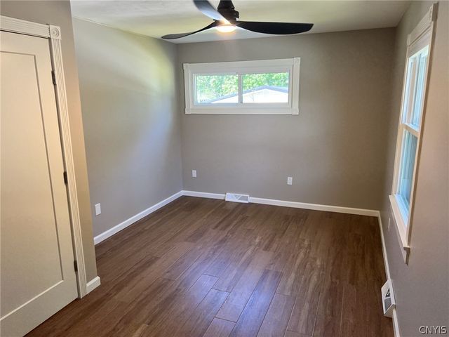 5981 East Pine Grove Road, Cicero, NY 13039