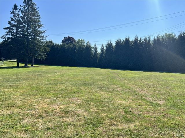 5981 East Pine Grove Road, Cicero, NY 13039