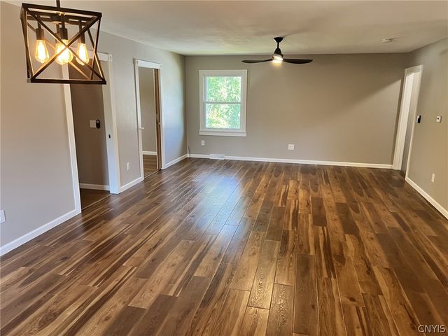 5981 East Pine Grove Road, Cicero, NY 13039