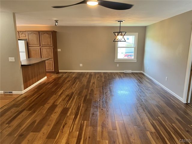 5981 East Pine Grove Road, Cicero, NY 13039