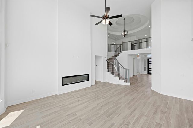 113 Montecilo DR, Liberty Hill, TX 78642