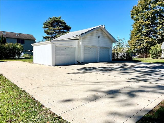 213 Genoa Avenue SW, Massillon, OH 44646