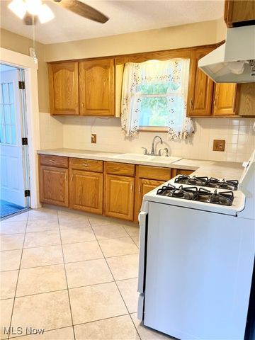 213 Genoa Avenue SW, Massillon, OH 44646