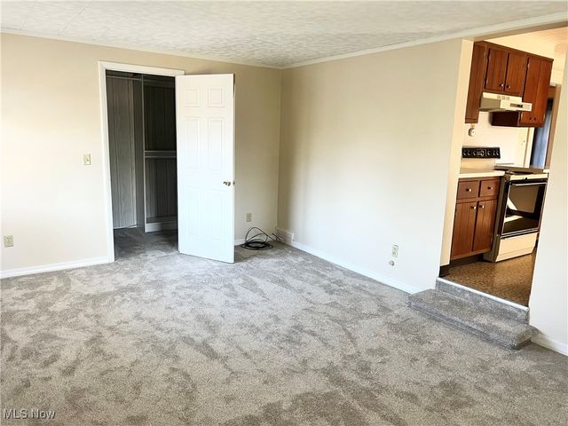 213 Genoa Avenue SW, Massillon, OH 44646