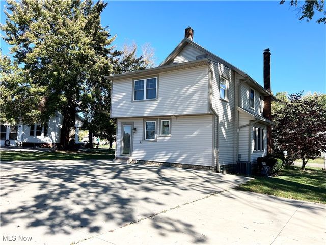 213 Genoa Avenue SW, Massillon, OH 44646