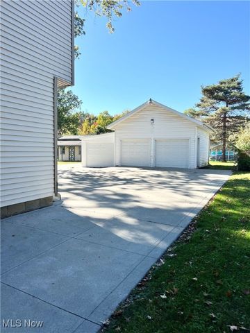 213 Genoa Avenue SW, Massillon, OH 44646