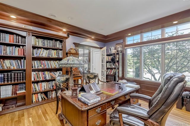10 Cobblestone Farm Court, Suffern, NY 10901