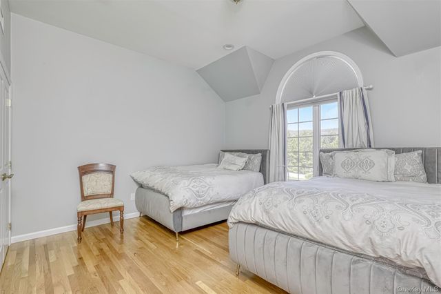 10 Cobblestone Farm Court, Suffern, NY 10901