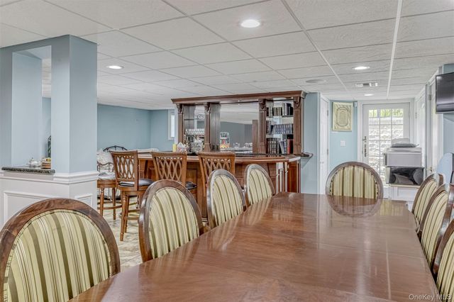 10 Cobblestone Farm Court, Suffern, NY 10901