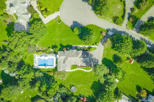 10 Cobblestone Farm Court, Suffern, NY 10901