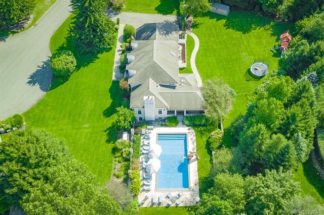 10 Cobblestone Farm Court, Suffern, NY 10901
