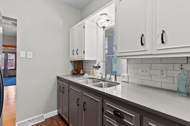 520 Kingsley Avenue, Waterloo, IA 50701