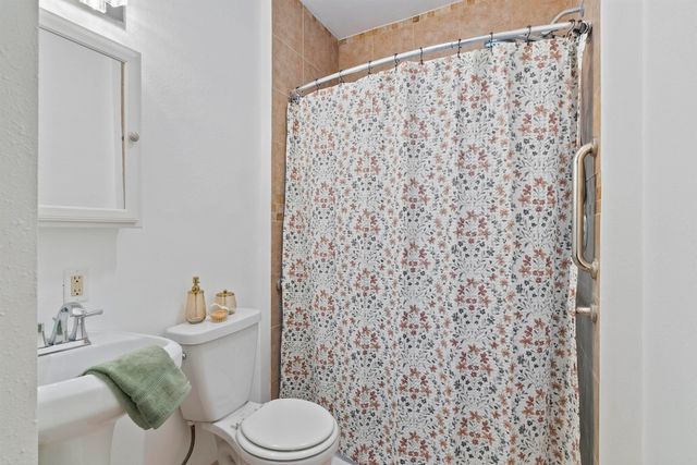 520 Kingsley Avenue, Waterloo, IA 50701