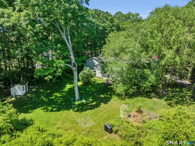 3 Naomi Lane, East Lyme, CT 06333
