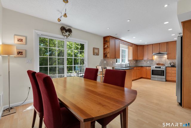 3 Naomi Lane, East Lyme, CT 06333