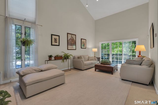 3 Naomi Lane, East Lyme, CT 06333