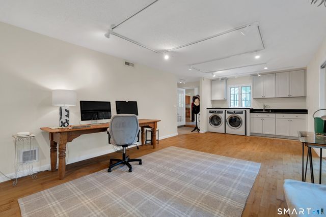 3 Naomi Lane, East Lyme, CT 06333