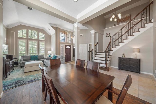 23 S Crossed Birch Place, The Woodlands, TX 77381