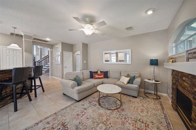 23 S Crossed Birch Place, The Woodlands, TX 77381