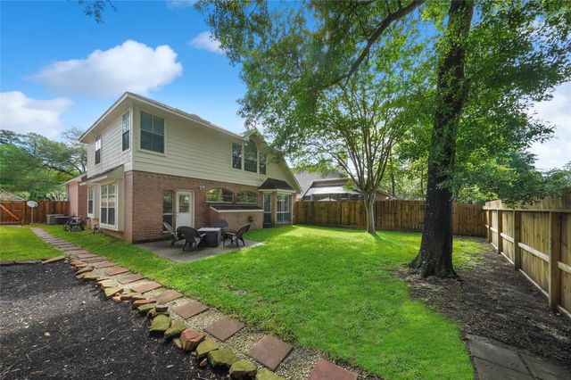 23 S Crossed Birch Place, The Woodlands, TX 77381