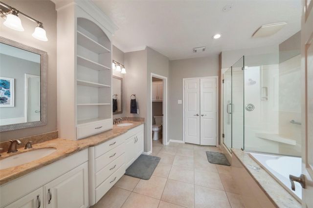 23 S Crossed Birch Place, The Woodlands, TX 77381
