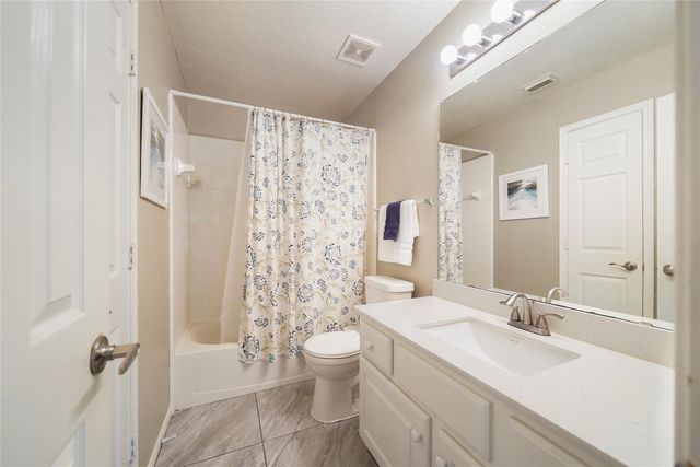 23 S Crossed Birch Place, The Woodlands, TX 77381
