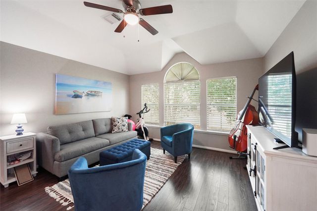 23 S Crossed Birch Place, The Woodlands, TX 77381