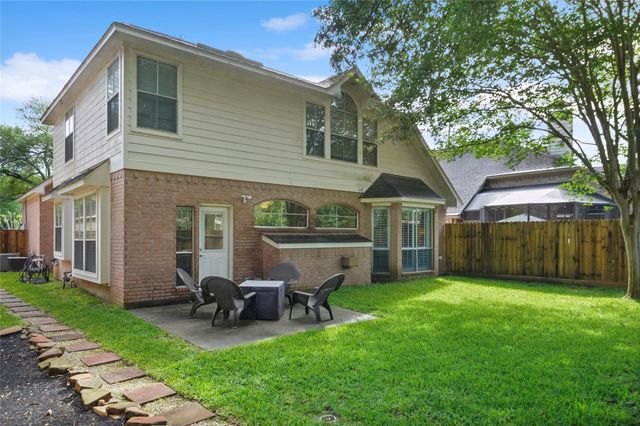 23 S Crossed Birch Place, The Woodlands, TX 77381