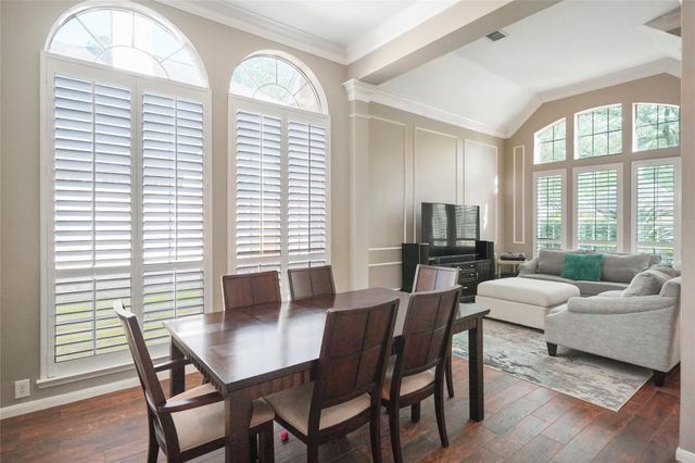 23 S Crossed Birch Place, The Woodlands, TX 77381