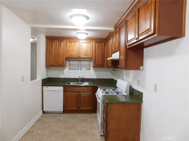 8021 4th Street 301, Buena Park, CA 90621