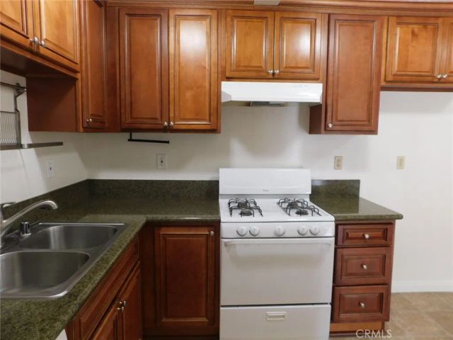 8021 4th Street 301, Buena Park, CA 90621