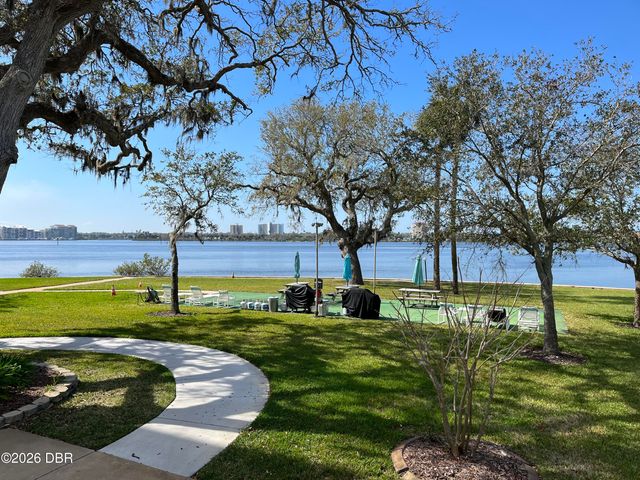1224 S Peninsula Dr Apt 510, Daytona Beach, FL 32118