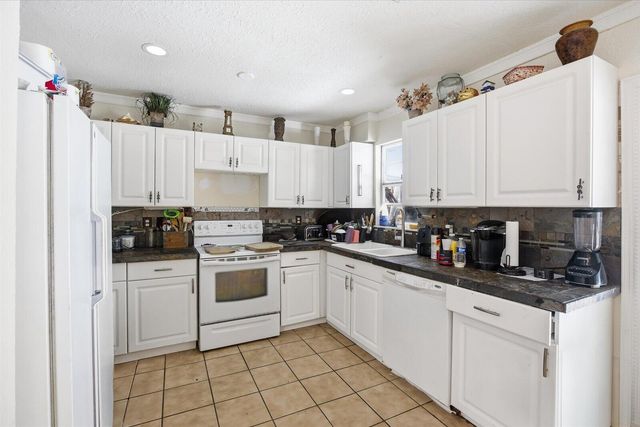 325 NW Dearman Street, Port St. Lucie, FL 34983